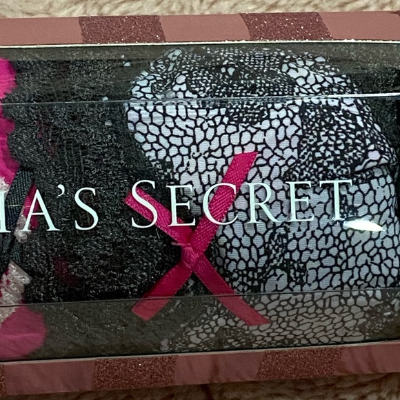 Brand New Victoria Secret Cheekini panties S/P - Picture 4 of 7
